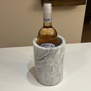 Wine cooler marble colored. Lightly used